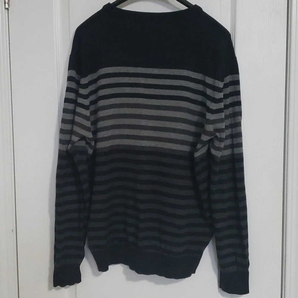 3/$15 Men's v-neck striped sweater - Picture 2 of 5